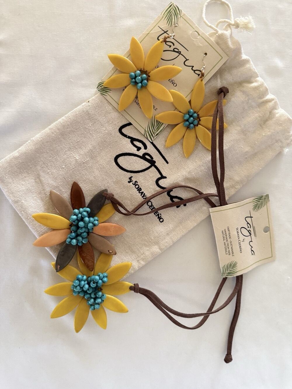 Handmade Tagua Necklace & Earrings Set – Natural Floral Seed Jewelry NWT & Bag